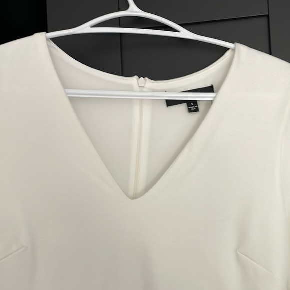 Lulu’s 3/4 length sleeve body con dress - Picture 3 of 5